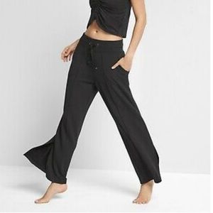 Athleta Sierra wide leg pant